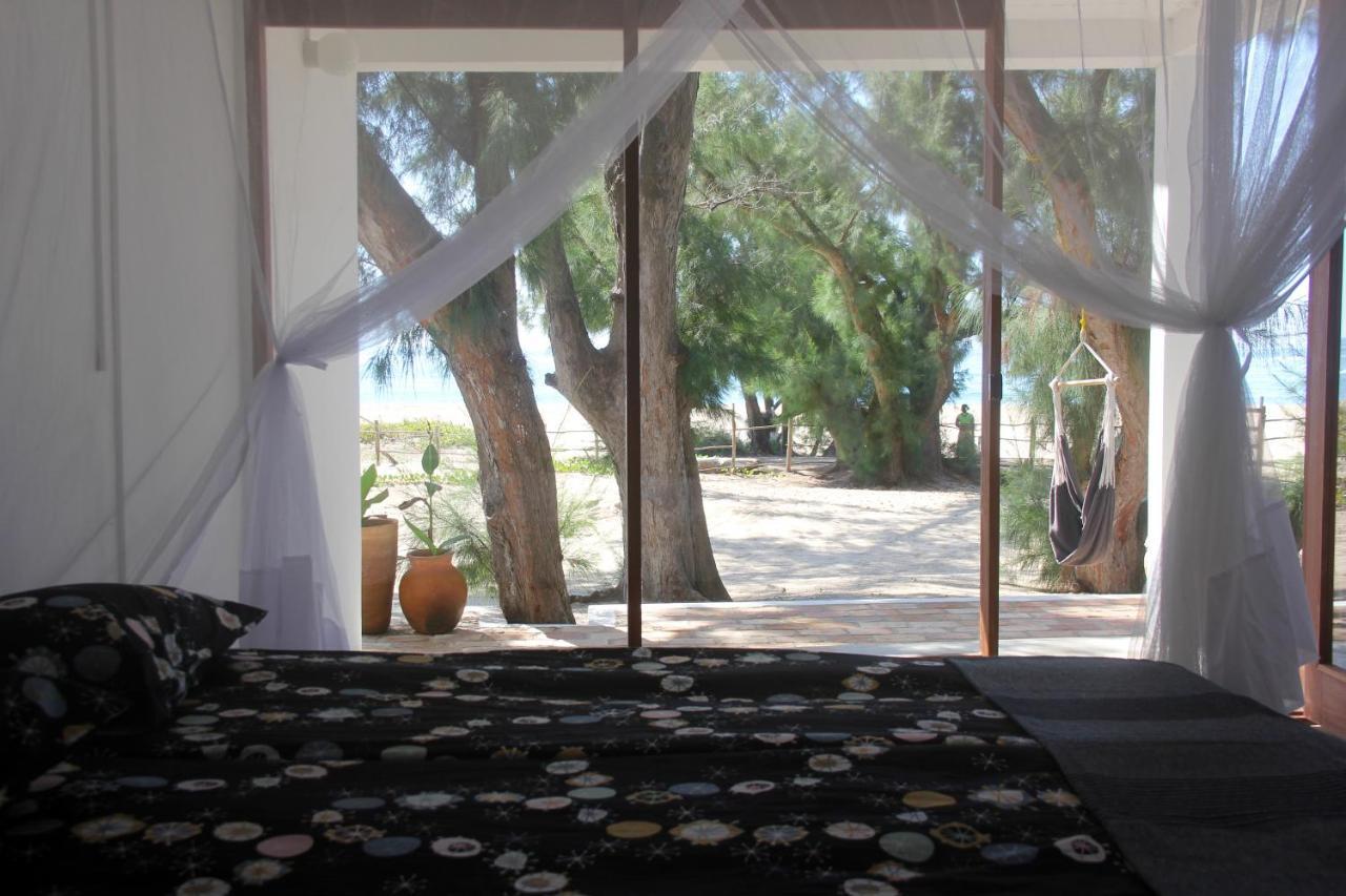 Liquid Dive Adventures Bed and Breakfast Praia do Praia do Tofo Exteriör bild